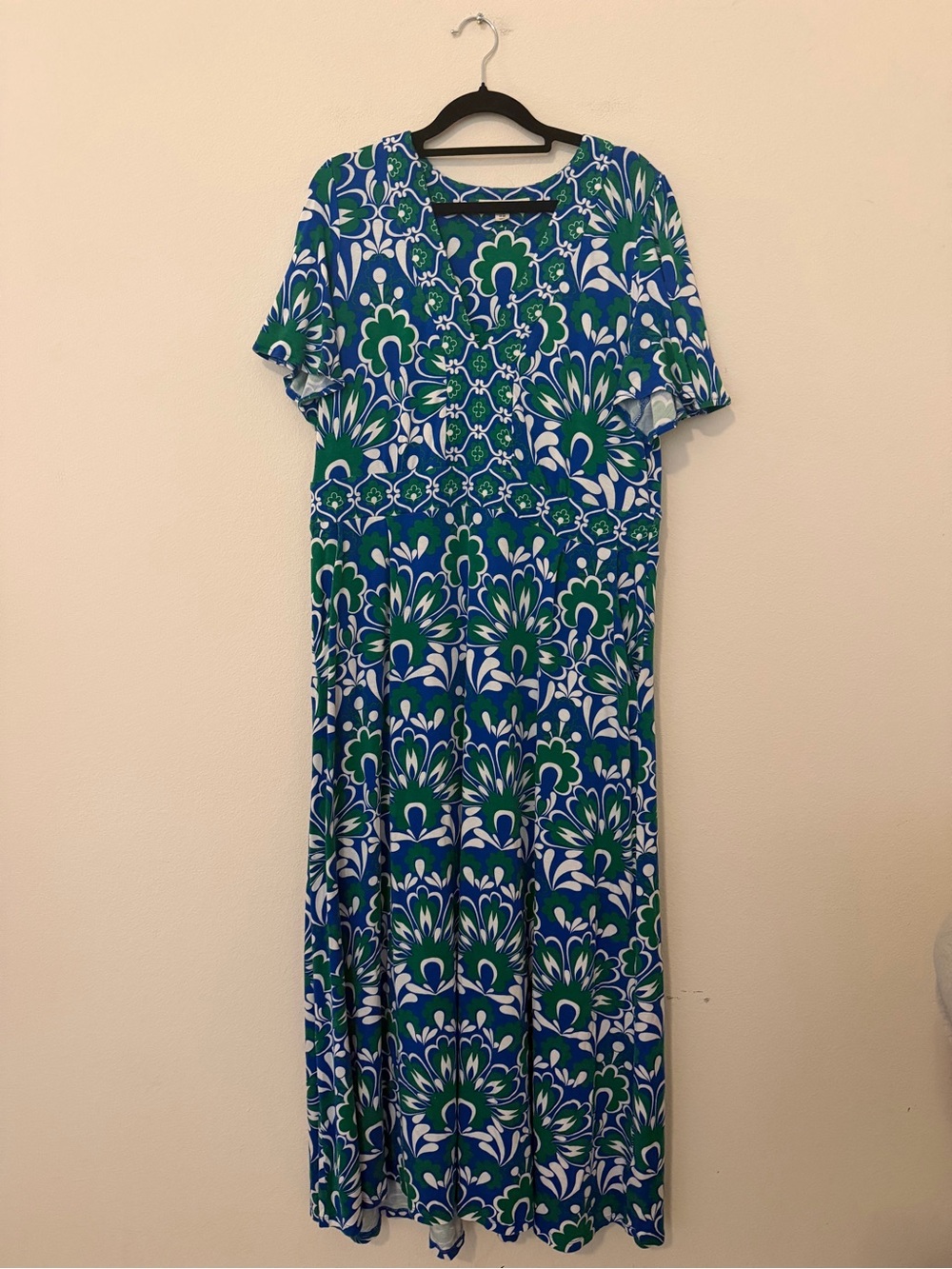 Boden Blue & Green Ellie Flutter Maxi Tea Dress Size 12 Colorful Soft V-Neck